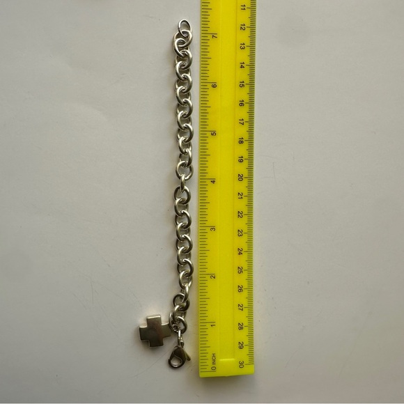 Tiffany & Co. 925 Silver 7.50in-19,5cm Cross Tag Charm Bracelet - Picture 4 of 16